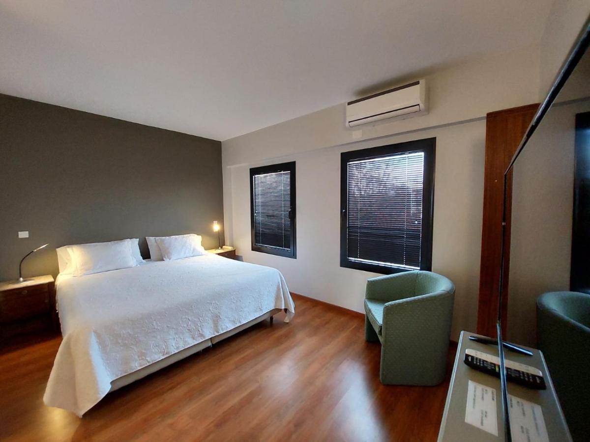 Hotel Rawson 3840 La Lucila ภายนอก รูปภาพ