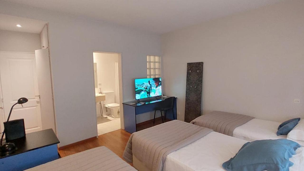 Hotel Rawson 3840 La Lucila ภายนอก รูปภาพ